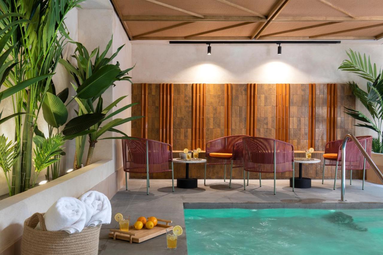 Rincones De Lola - Castilla 91 - Shared Jacuzzi Villa Sevilla Eksteriør billede